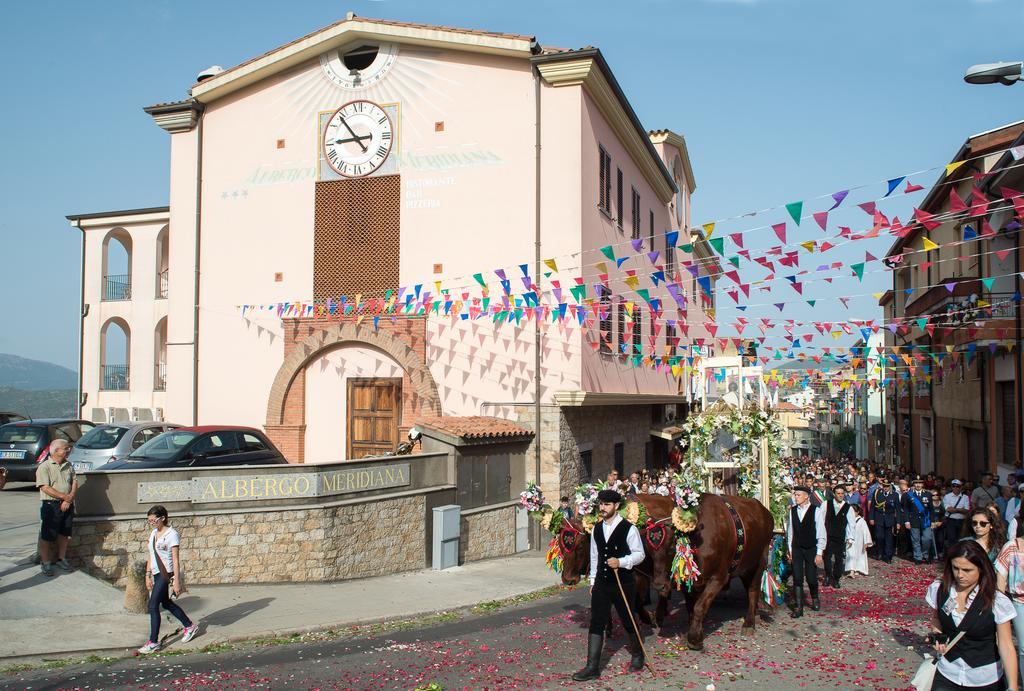 Hotel Meridiana Arbus Extérieur photo