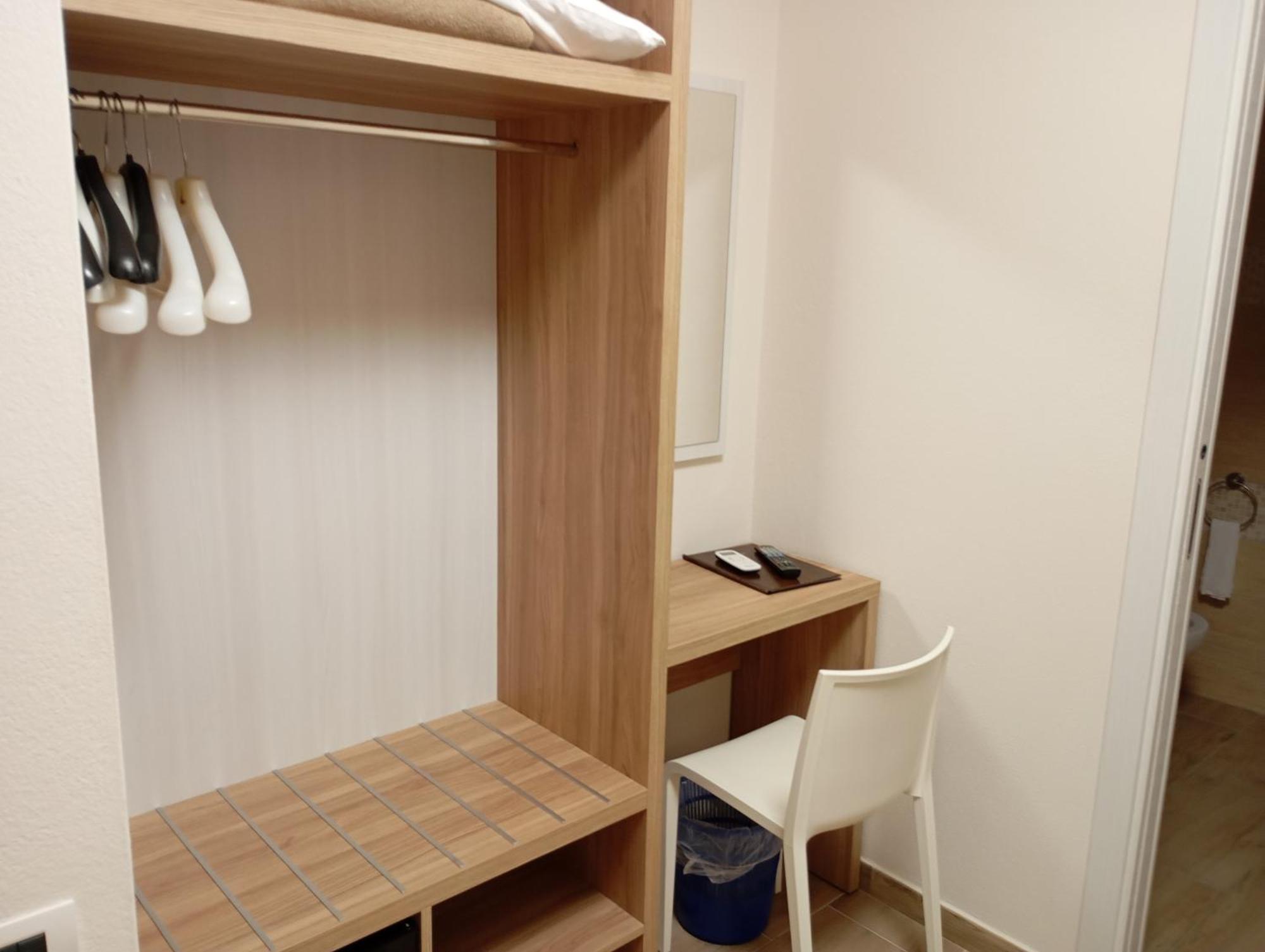 Hotel Meridiana Arbus Extérieur photo