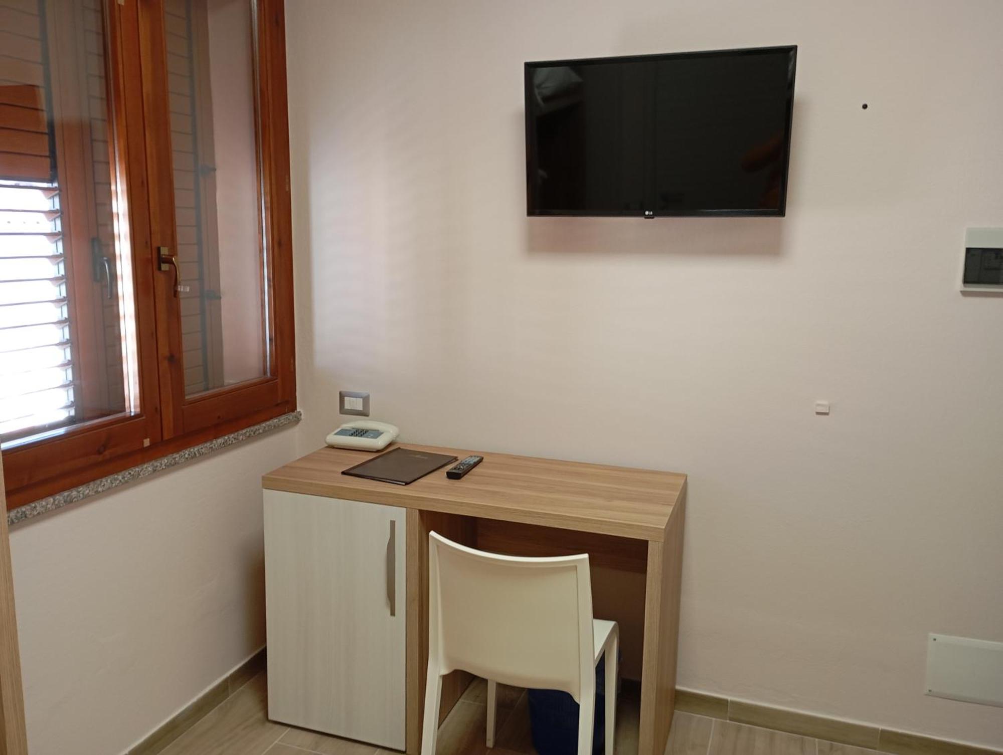 Hotel Meridiana Arbus Extérieur photo