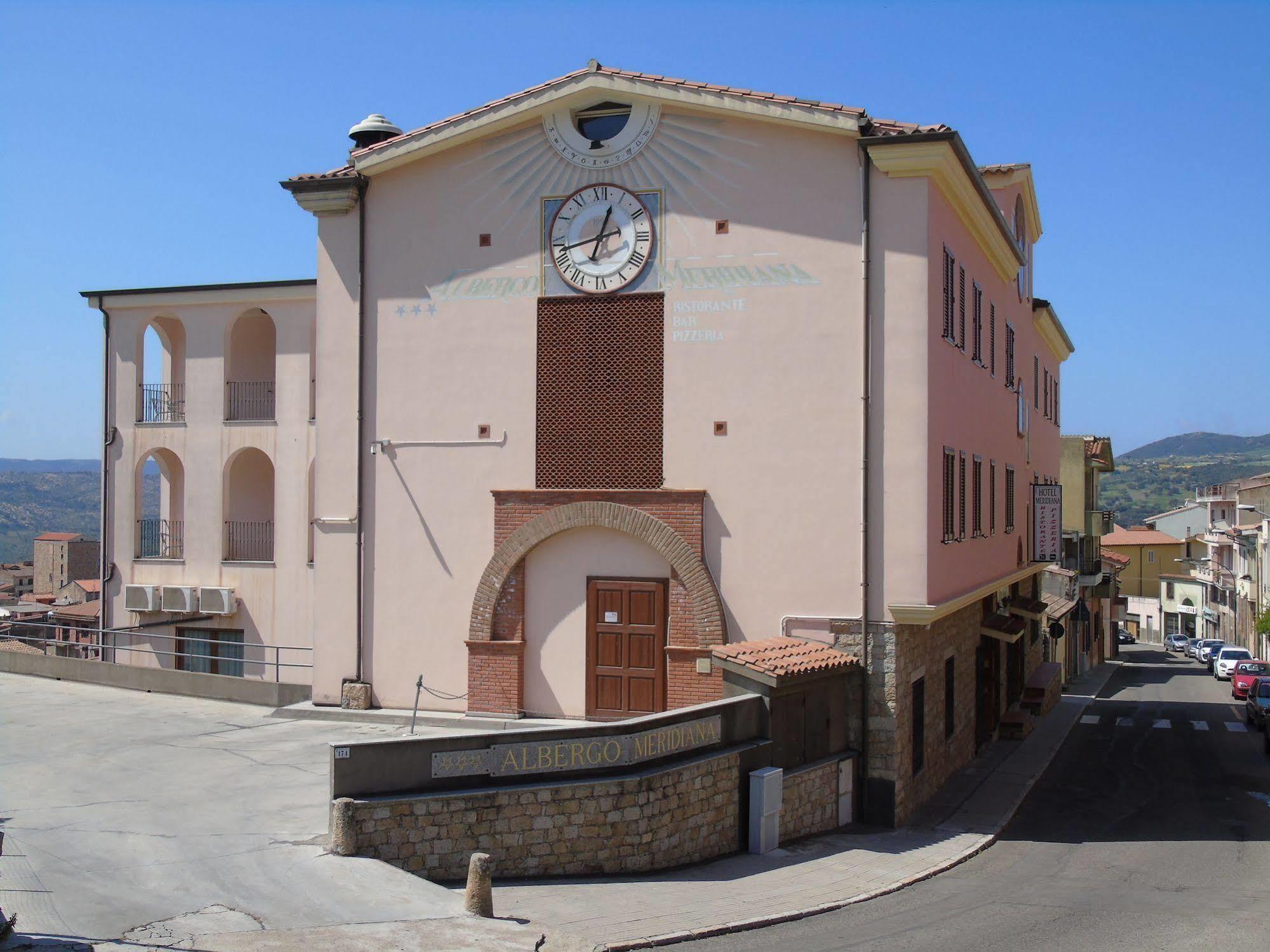 Hotel Meridiana Arbus Extérieur photo