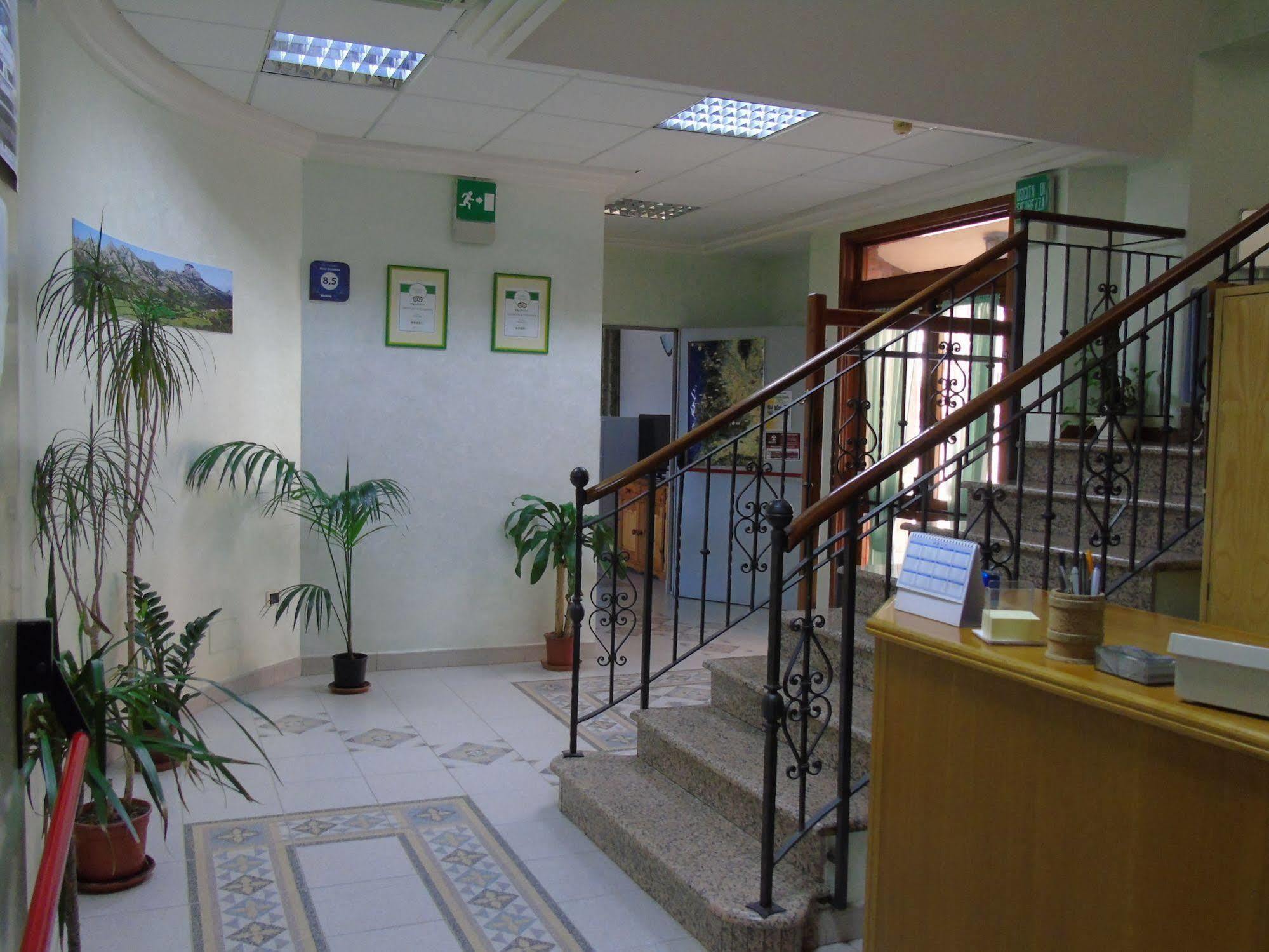 Hotel Meridiana Arbus Extérieur photo