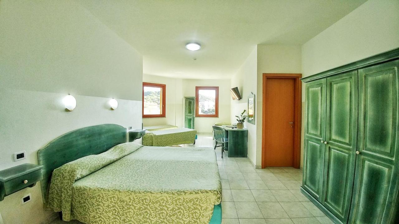 Hotel Meridiana Arbus Extérieur photo
