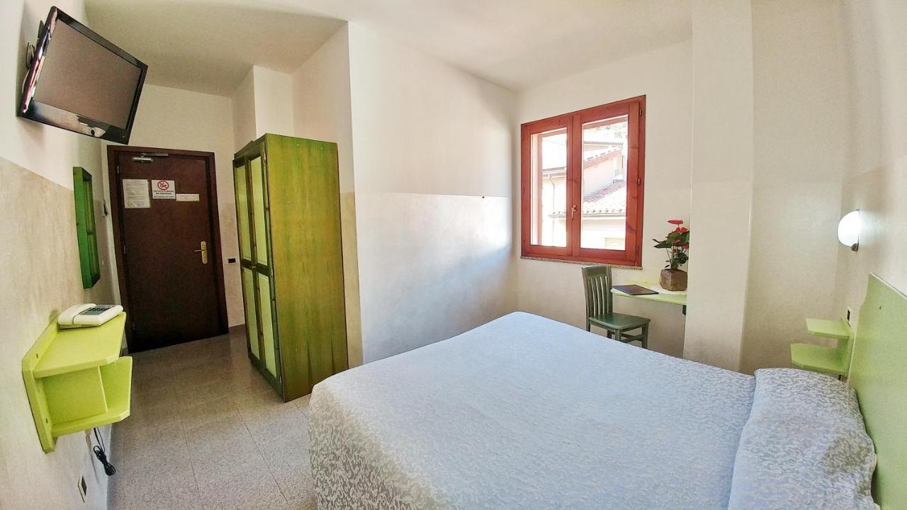 Hotel Meridiana Arbus Extérieur photo